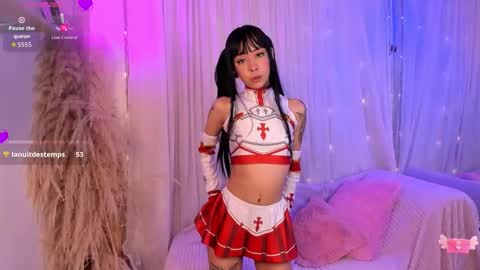 Hannie ws online show from November 2025 01:36:01 AM