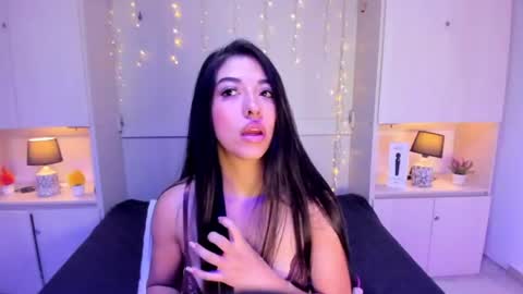 hannyk_ online show from July 2026 04:16:01 AM