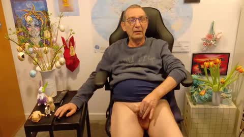 Snapshot of hansi63 chatting on March 2025 06:21:02 PM charly online show from March 2025 06:21:02 PM