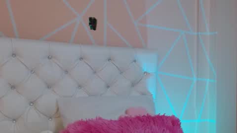 Anto online show from October 2025 06:16:01 PM