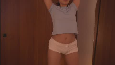 Mizi online show from May 2026 04:49:02 PM