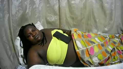 Snapshot of happysonia chatting on June 2026 06:04:02 AM happysonia online show from June 2026 06:04:02 AM