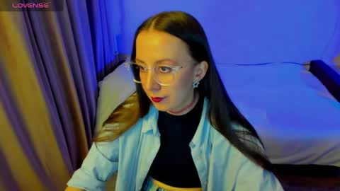 Stephanie online show from April 2026 06:30:02 PM