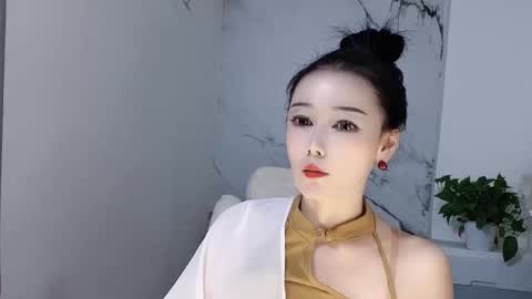 Daisy online show from September 2025 06:04:02 AM