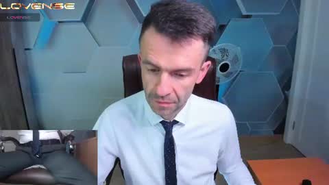 Snapshot of hard_and_juici chatting on June 2026 03:53:02 AM Steve online show from June 2026 03:53:02 AM