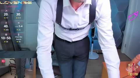 Snapshot of hard_and_juici chatting on July 2026 03:27:01 PM Steve online show from July 2026 03:27:01 PM