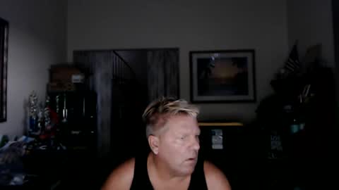Snapshot of hardblondcouplehawaii chatting on September 2025 02:06:02 AM Steele and Cassie online show from September 2025 02:06:02 AM
