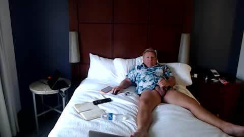 Steele and Cassie online show from November 2025 05:57:01 PM