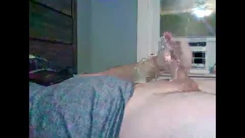 Snapshot of hardcockoncam22 chatting on December 2024 04:42:01 AM cervixpainter25 online show from December 2024 04:42:01 AM