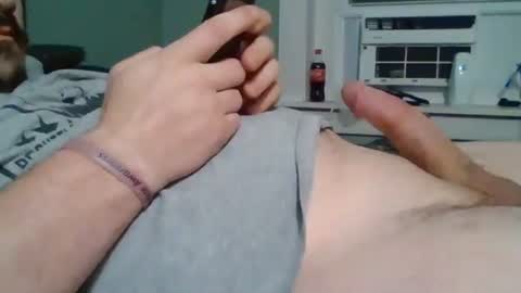 Snapshot of hardcockoncam22 chatting on February 2025 05:15:02 AM cervixpainter25 online show from February 2025 05:15:02 AM