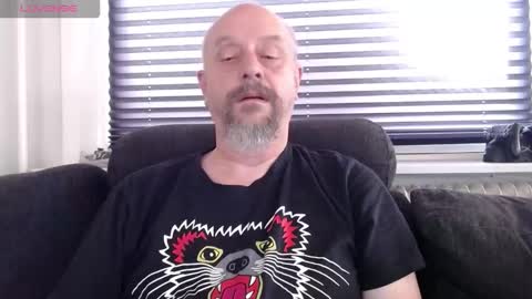 MrLazy online show from September 2025 12:06:01 PM