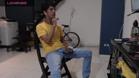 Andres Dean online show from February 2025 12:08:01 AM