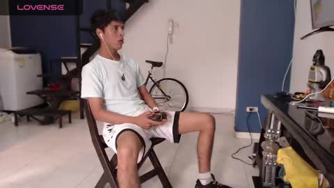 Andres Dean online show from February 2025 09:32:02 PM