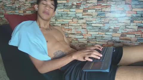 Snapshot of haresandpame_mds chatting on November 2025 02:40:02 PM Hares online show from November 2025 02:40:02 PM