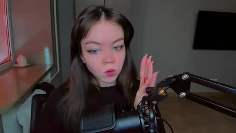 Snapshot of haribo_asmr chatting on February 2025 11:44:02 AM Miss Hari online show from February 2025 11:44:02 AM