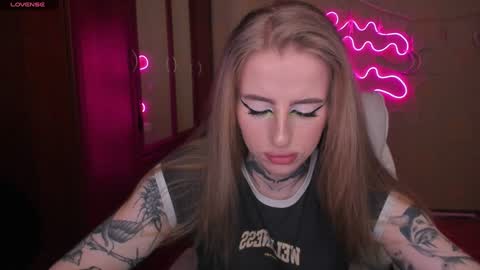 Julia online show from January 2025 05:03:02 AM