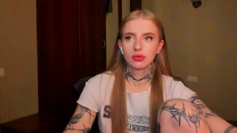 Julia online show from September 2025 05:29:01 AM