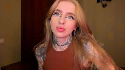 Julia online show from September 2025 06:04:02 AM