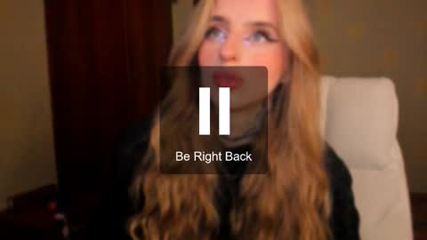 Julia online show from October 2025 06:04:02 AM