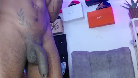 Snapshot of harley_quinnn111 chatting on January 2025 06:00:01 PM harley_quinnn111 online show from January 2025 06:00:01 PM