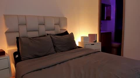 Snapshot of harley_sweett chatting on February 2026 03:52:02 PM online show from February 2026 03:52:02 PM