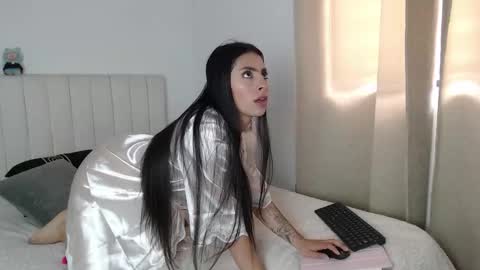 Snapshot of harmony_lam chatting on September 2025 02:41:01 PM HARMONY online show from September 2025 02:41:01 PM