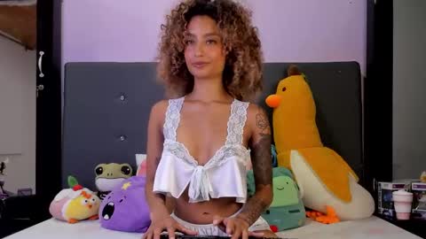 Harmony Hill online show from November 2025 10:56:02 PM