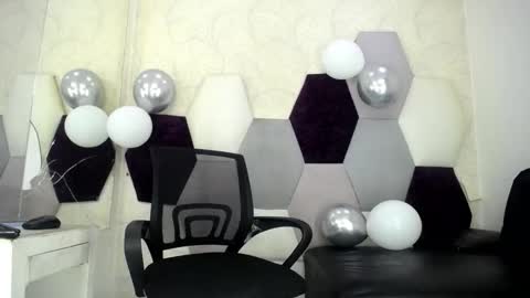 Snapshot of haroldmick chatting on March 2026 07:27:01 PM haroldmick online show from March 2026 07:27:01 PM