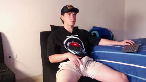 Sebastian online show from October 2025 08:09:02 PM