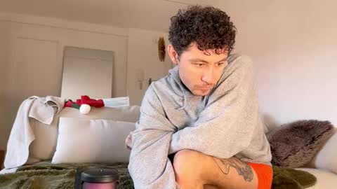 Snapshot of harry_jen chatting on December 2024 09:05:02 AM TAP HERE choise Harry tattoo on chest  Jen curls hair online show from December 2024 09:05:02 AM