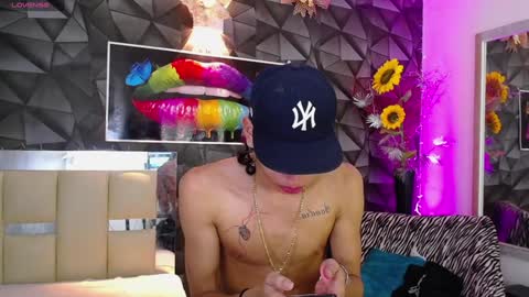 Snapshot of harry_jhonsonn chatting on January 2025 09:20:01 PM Harry online show from January 2025 09:20:01 PM