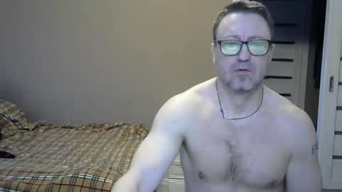 Snapshot of harrysnake chatting on December 2024 06:43:01 AM HarrySnake online show from December 2024 06:43:01 AM