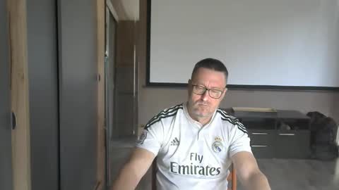 Snapshot of harrysnake chatting on September 2025 11:00:01 AM HarrySnake online show from September 2025 11:00:01 AM