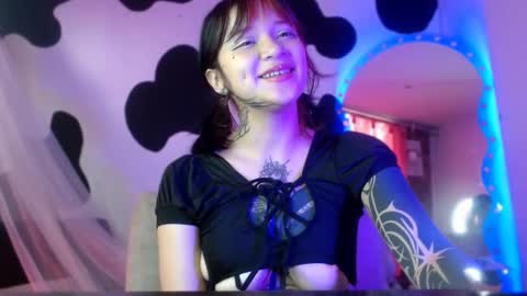 Im Emily and I could be the love of your life    online show from October 2025 09:09:02 PM