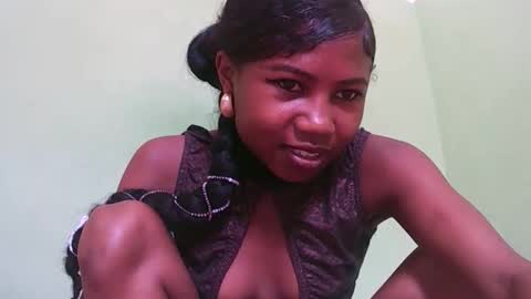 hasleyinah online show from April 2026 06:41:01 AM