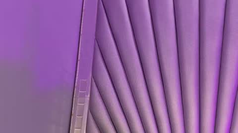 hatsajones online show from April 2026 04:17:02 PM