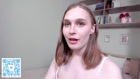 Mia online show from April 2026 03:19:02 PM