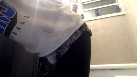 Snapshot of havingfun103 chatting on January 2025 02:29:01 AM havingfun103 online show from January 2025 02:29:01 AM