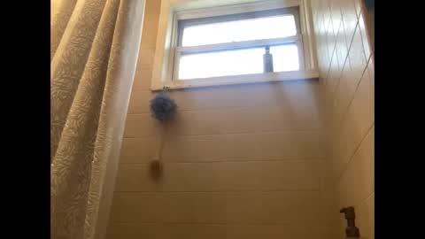 Snapshot of havingfun103 chatting on November 2025 05:22:01 PM havingfun103 online show from November 2025 05:22:01 PM