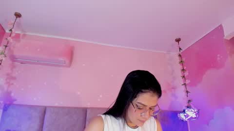 haylenpark online show from November 2025 10:05:01 AM