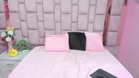 Snapshot of hazel_18_ chatting on October 2025 07:49:01 PM hazel_18_ online show from October 2025 07:49:01 PM