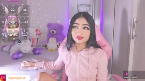 Snapshot of hazelbabee_ chatting on February 2026 10:31:02 AM Lynn online show from February 2026 10:31:02 AM