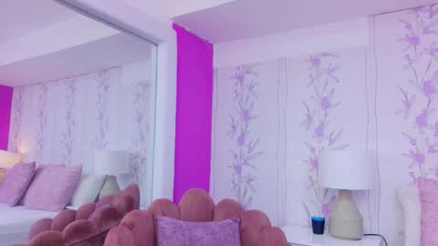 Snapshot of hazelmoret chatting on September 2025 11:36:02 AM HazelMoret online show from September 2025 11:36:02 AM