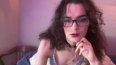 Hazel online show from April 2026 08:44:02 PM