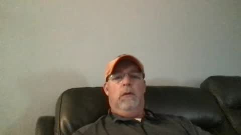 Snapshot of hdeuce22 chatting on December 2024 06:19:02 PM Hdeuce22 online show from December 2024 06:19:02 PM