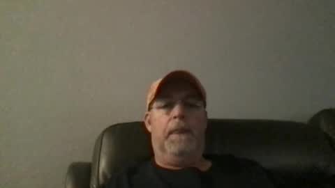 Snapshot of hdeuce22 chatting on January 2025 03:18:01 PM Hdeuce22 online show from January 2025 03:18:01 PM