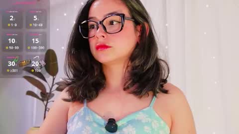 Snapshot of hearmymoans_18 chatting on November 2025 07:18:01 PM hearmymoans_18 online show from November 2025 07:18:01 PM