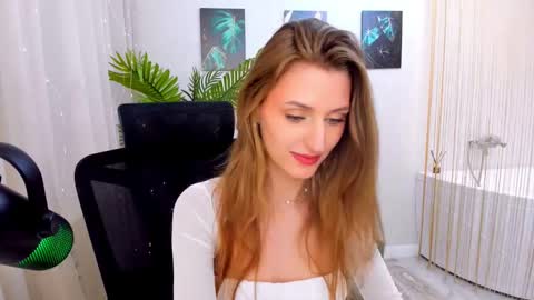 Snapshot of heartedlove_1 chatting on February 2025 06:49:02 AM heartedlove_1 online show from February 2025 06:49:02 AM