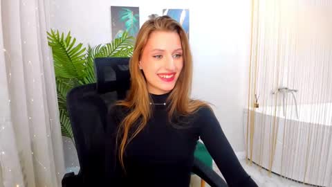 Snapshot of heartedlove_1 chatting on March 2025 12:05:02 PM heartedlove_1 online show from March 2025 12:05:02 PM