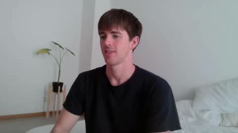 Snapshot of heatsignal chatting on November 2025 04:36:01 PM HeatSignal online show from November 2025 04:36:01 PM